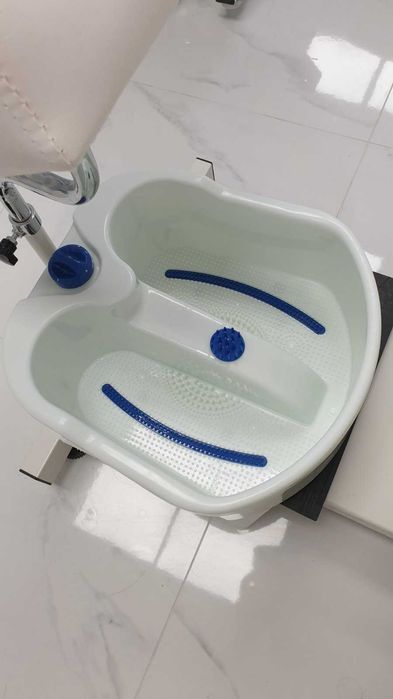 Стол за педикюр Anita