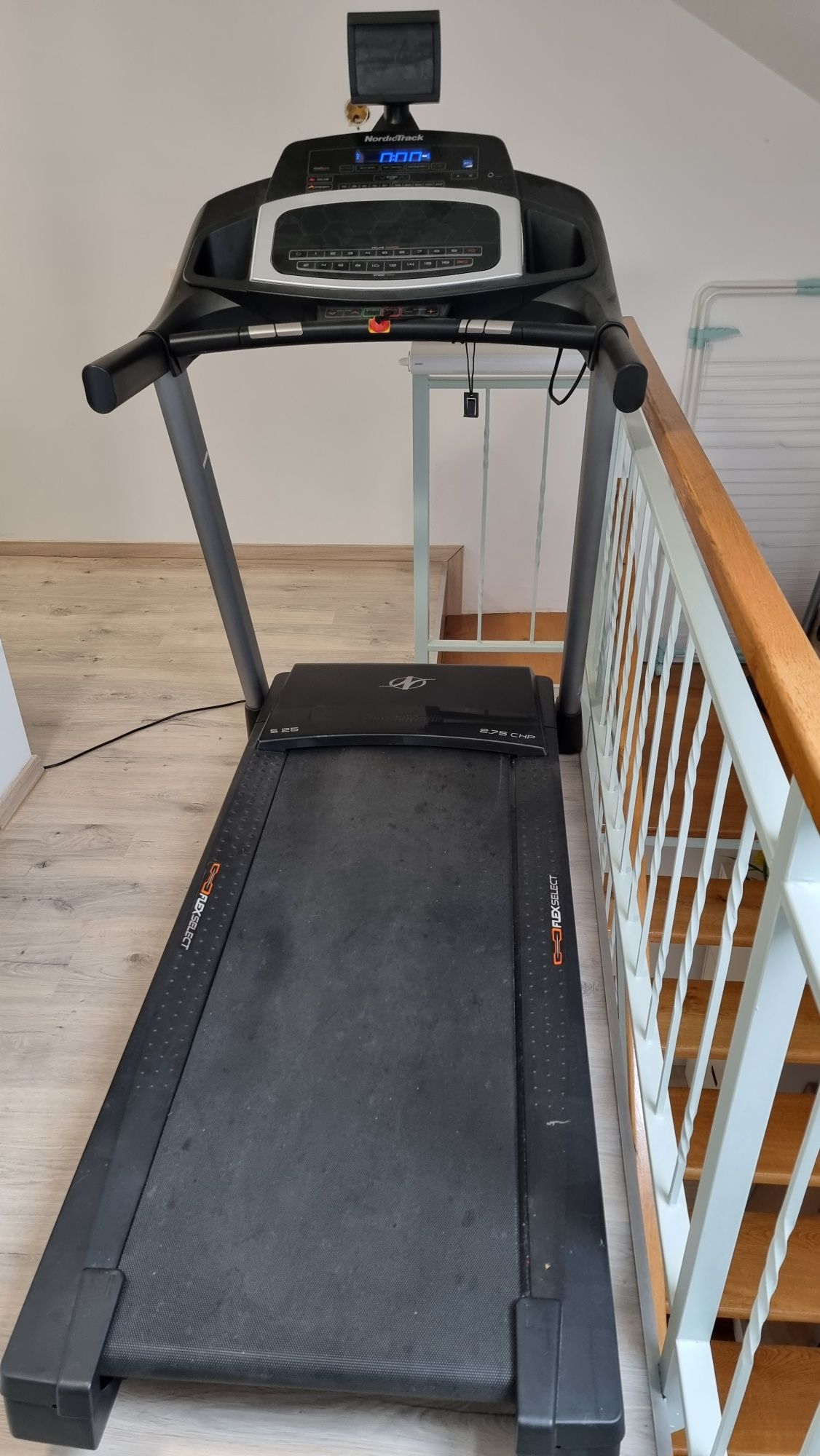 Vand banda de alergare NordicTrack S25