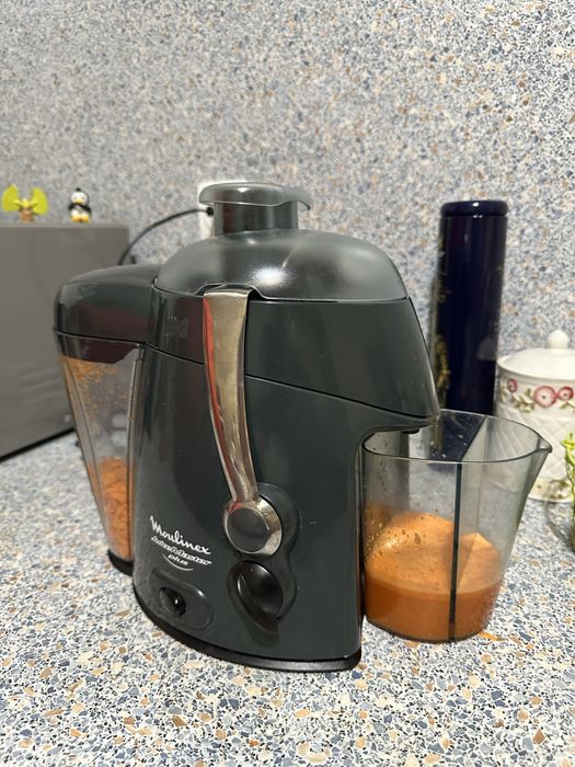 Соковыжималка Moulinex Frutti Pro Plus (600W)