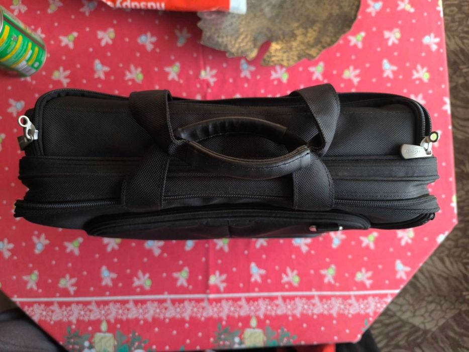 Чанта за два лаптопа