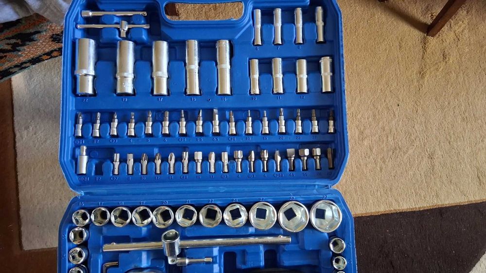 Trusa 108 piese cu chei tubulare, biti, clichet