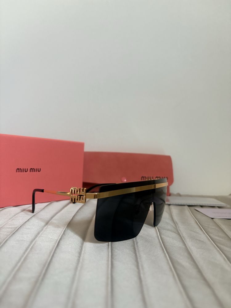 MIU MIU 2025 Edition