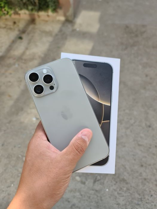 Iphone 16 Pro max sotiladi 256Gb