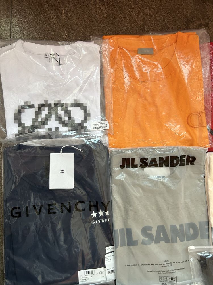 Louis Vuitton/Celine/Givenchy/Lanvin/Dior/Loewe/Vetements/Jil Sander