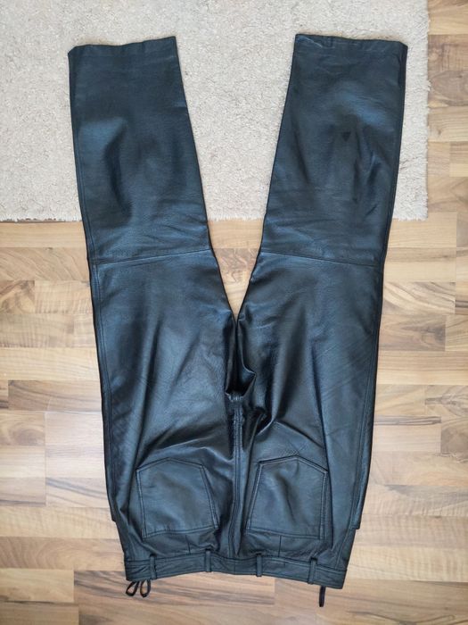 Pantaloni de dama,piele naturala moale,culoare negru