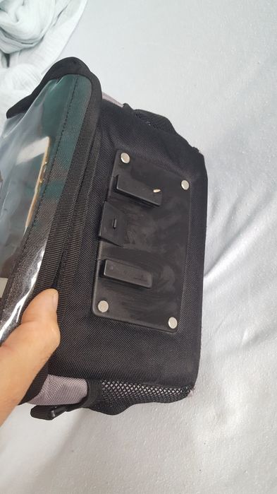 Geanta bicicleta ghidon cu suport frontal  de telefon sau tableta