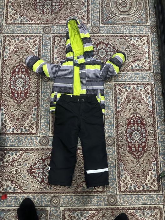 Продам зимний костюм для мальчика