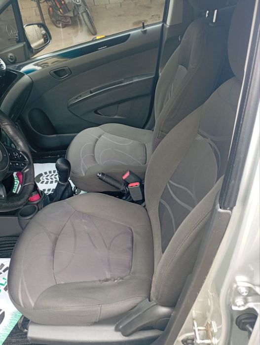 продается спарк металик