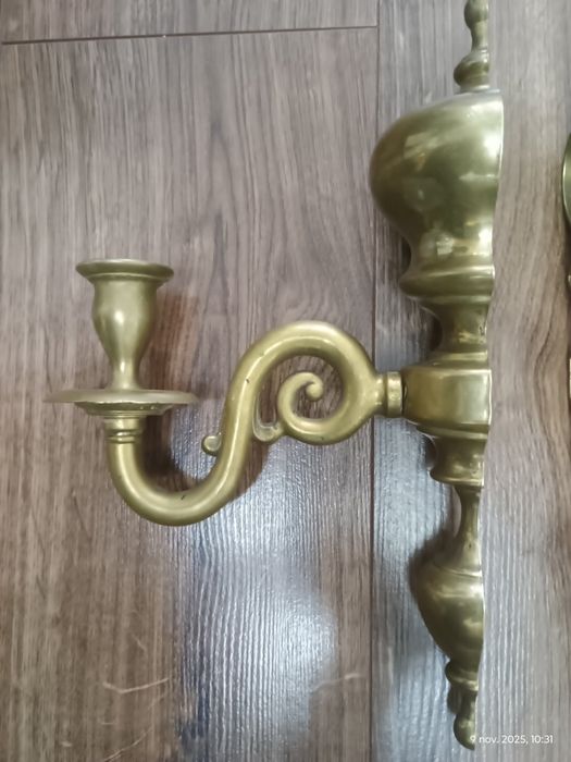 Set doua aplici din alama.