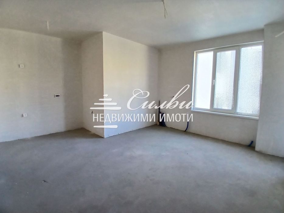 Продава се Двустаен апартамент в Шумен, Тракия - 70 кв.м за 1275 €/кв.м - Снимка #4