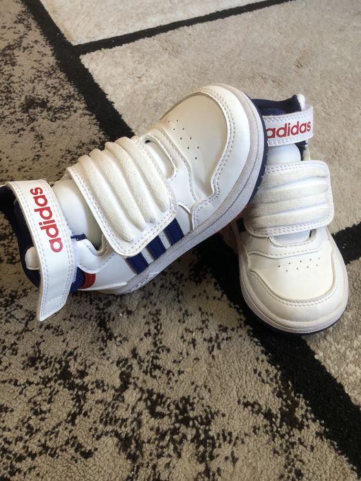 Маратонки Адидас