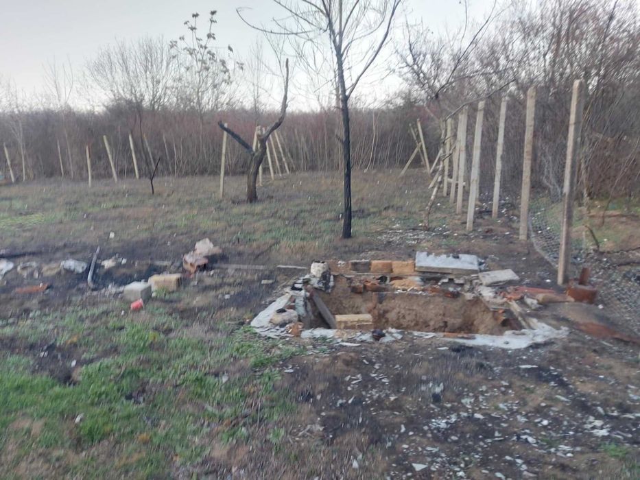 Парцел с къща местност Нежовец