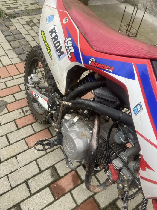 Cross RXF 140 voltat