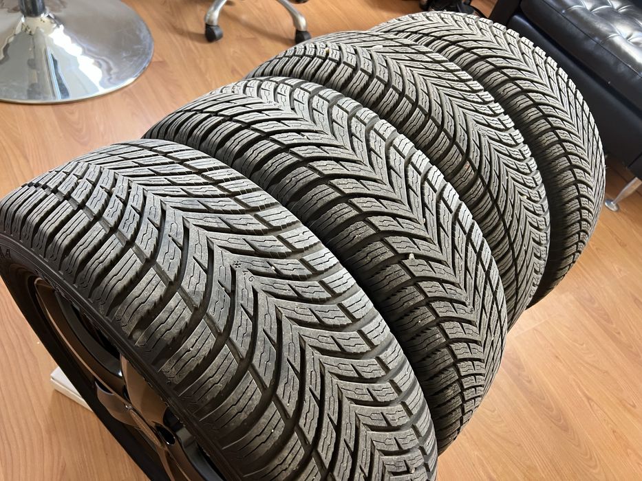 Set Jante noi IARNA 2024 Golf 7 8 Superb Octavia NOKIAN 215 55 17