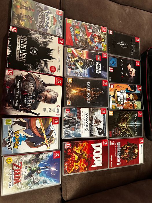 Nintendo Switch + пълен сет аксесоари и игри