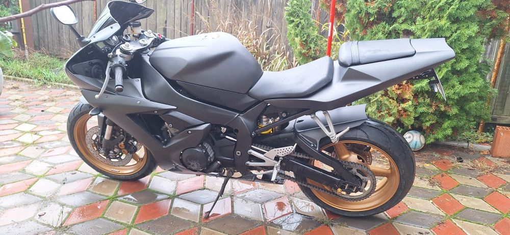 De vanzare Yamaha R1 2002