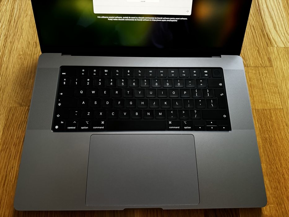 Macbook Pro M1 16 inch 32 GB RAM, 512 GB