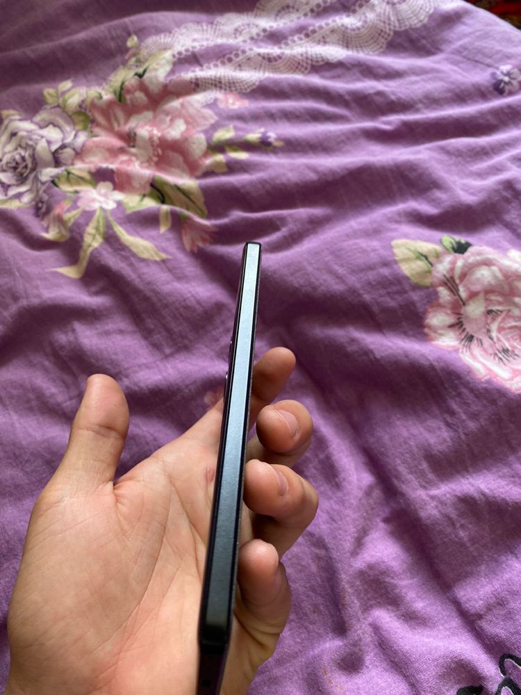 Продам Xiaomi Poco F5 12/256