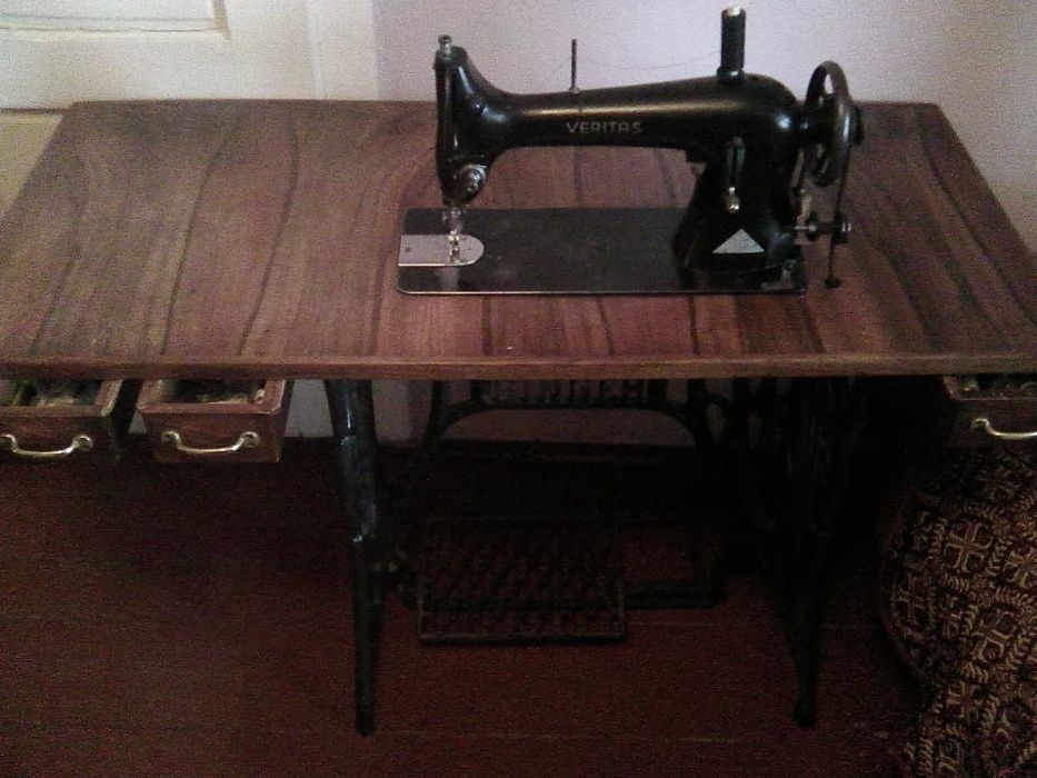 Vand masina de cusut germana