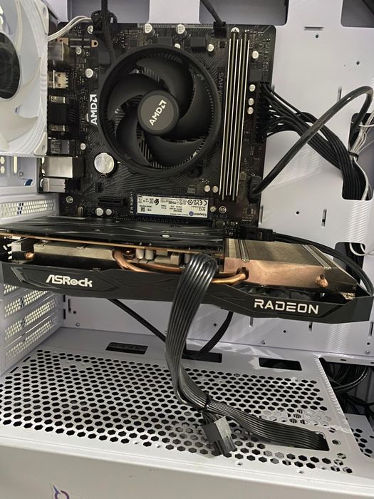 Rx 6600 asrock challanger D 8gb