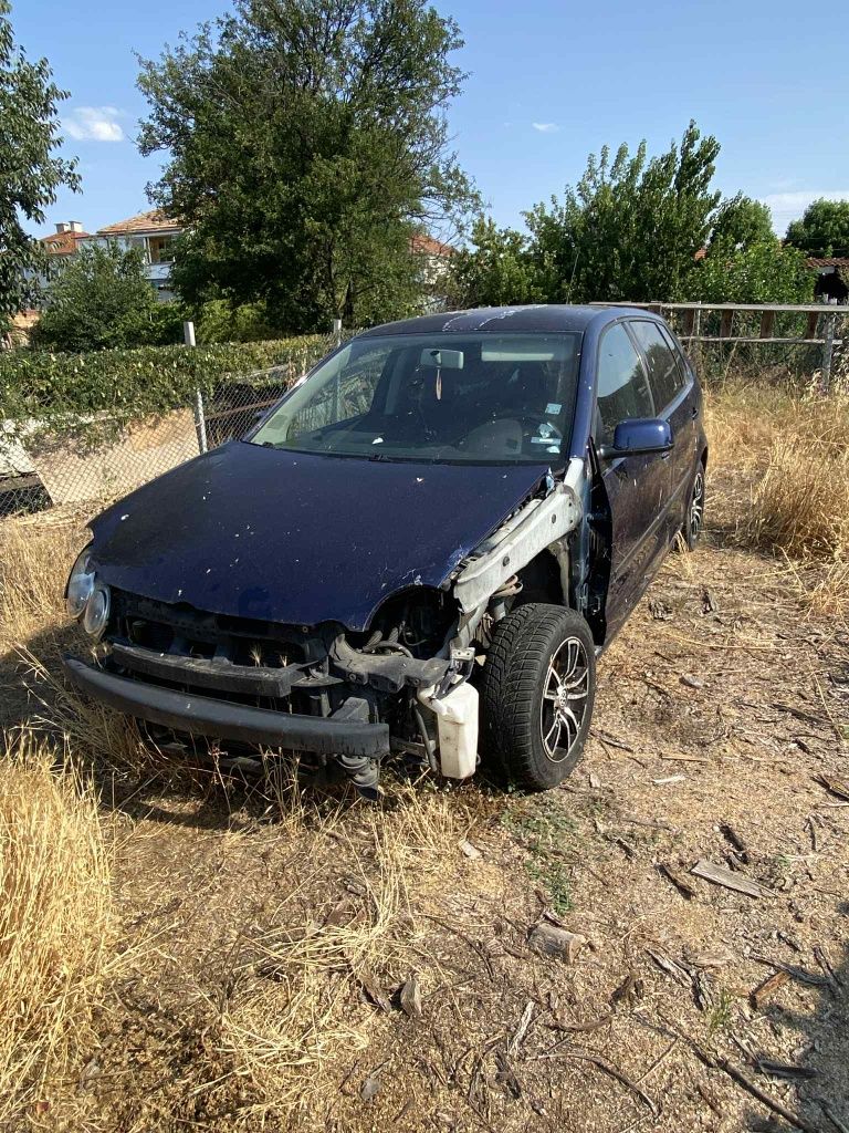 VW Polo 1,4 16V - На части