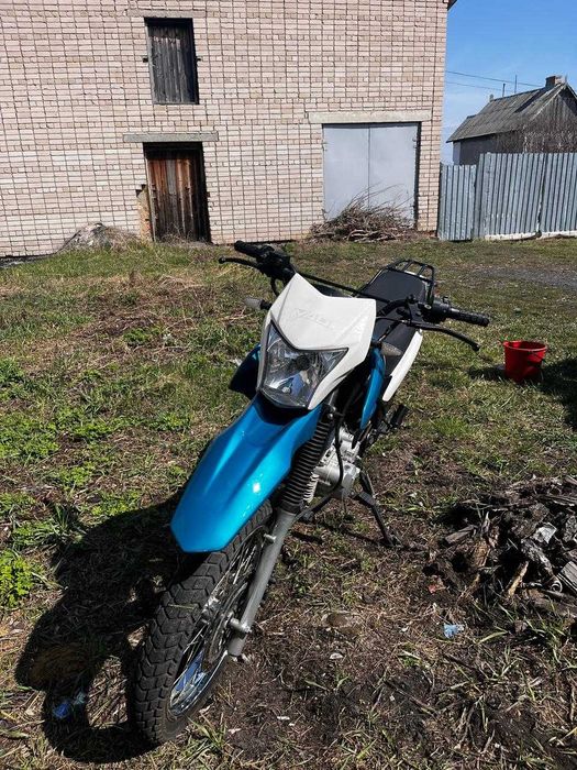 Продам мотоцикл яки 250