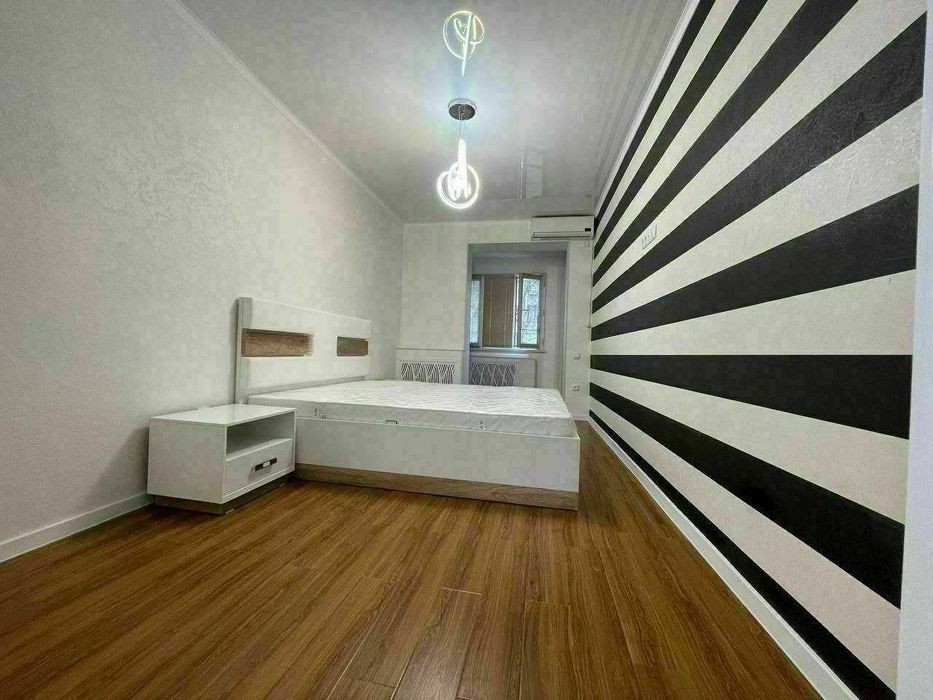 Продаётся 2-комнатная квартира в Ц-7