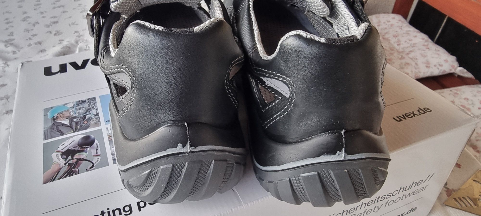 Pantofi de protectie UVEX nou marime 38