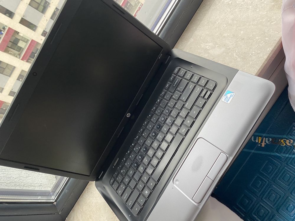 Vând laptop HP 650 funcțional