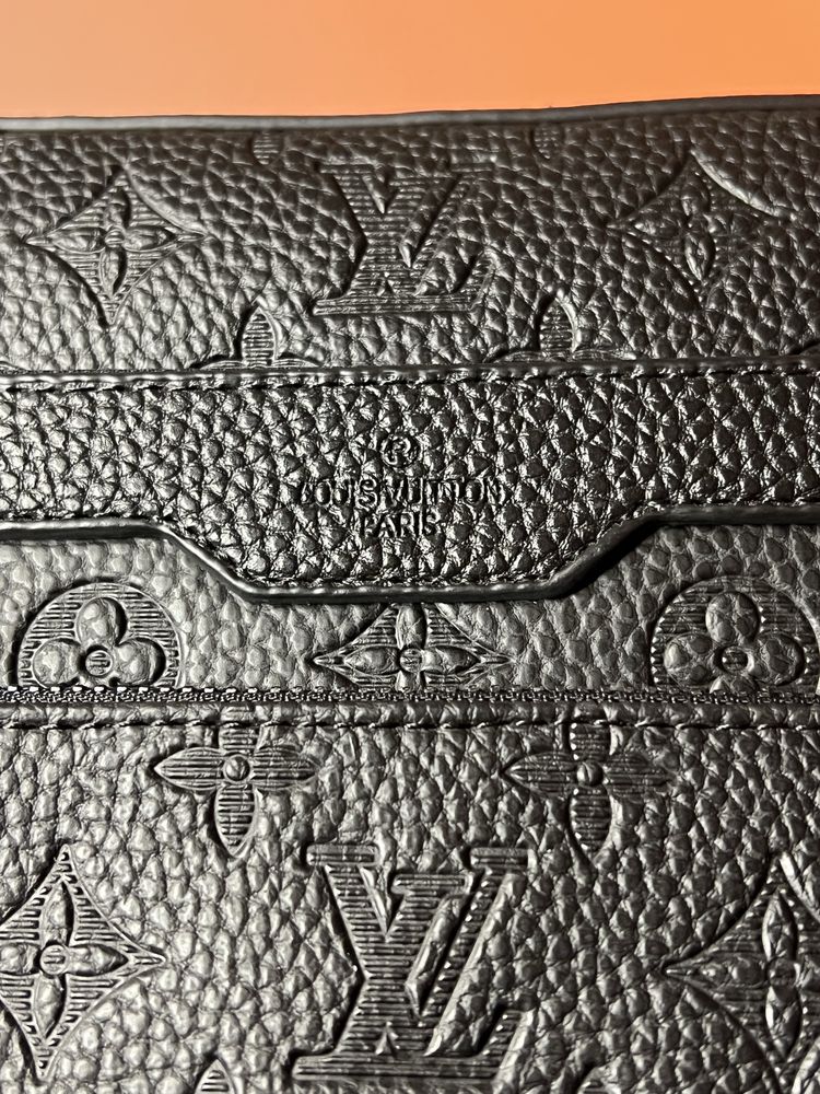 Borseta Louis Vuitton Trio Messenger Shadow Premium