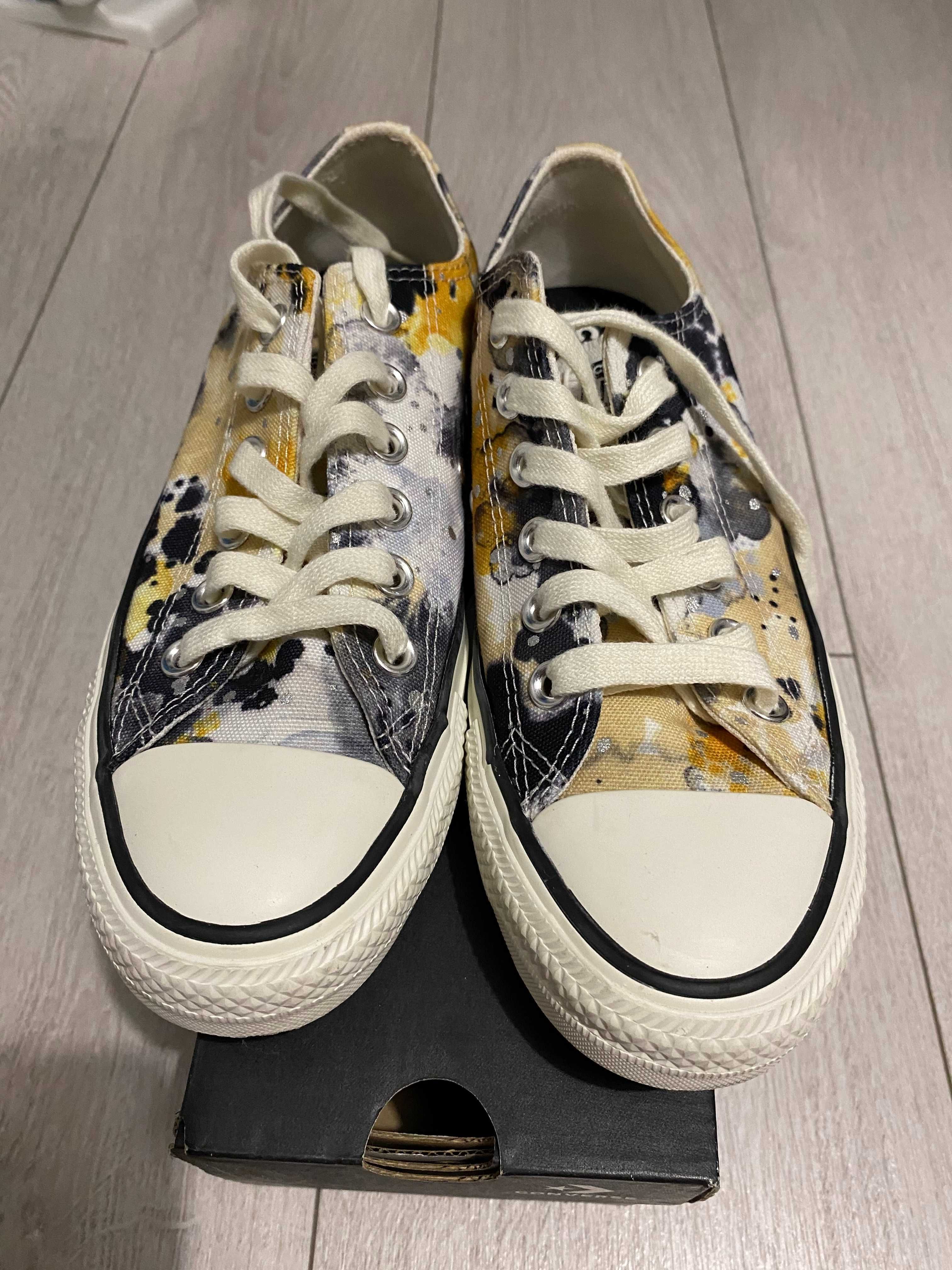 Обувки "Converse"