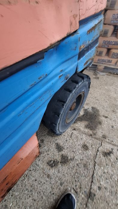 Stivuitor GPL Toyota 3 Tone ridicare ! ( 4.5 tone el )