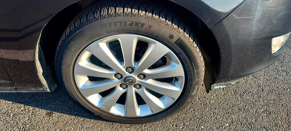 Opel Astra J 2012 1.6 benzina automat - sunt al doilea proprietar