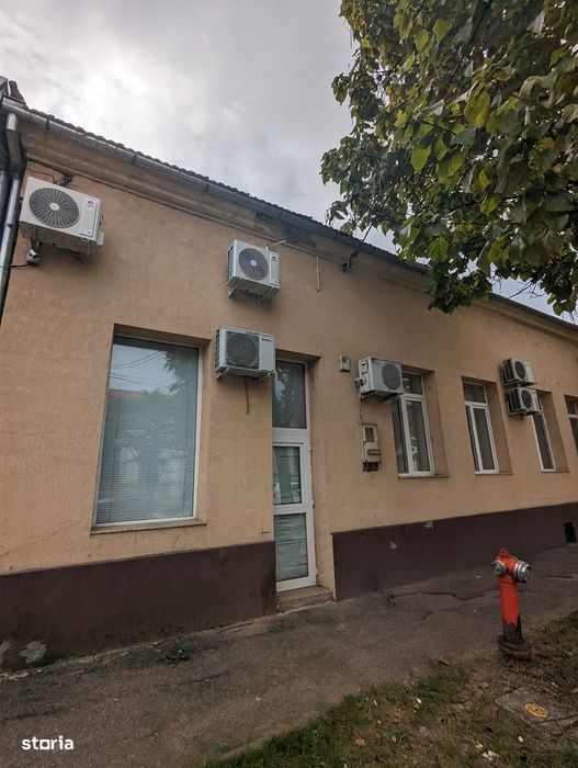 De închiriat – Spațiu comercial stradal, 25 mp – Centru Oradea