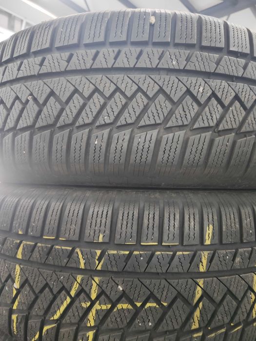 2бр. зимни гуми 235/65/17 Continental