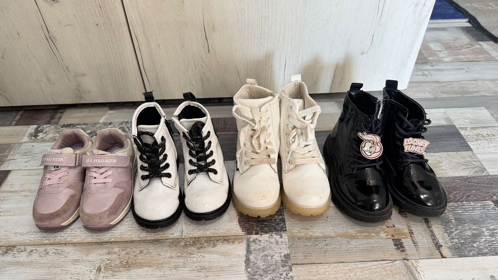 Боти и маратонки за момичета 26-29номер