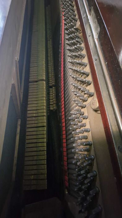 Vand pian Hamilton & London