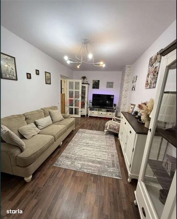 Apartament 3 camere+ loc de parcare- CUG, Visoianu