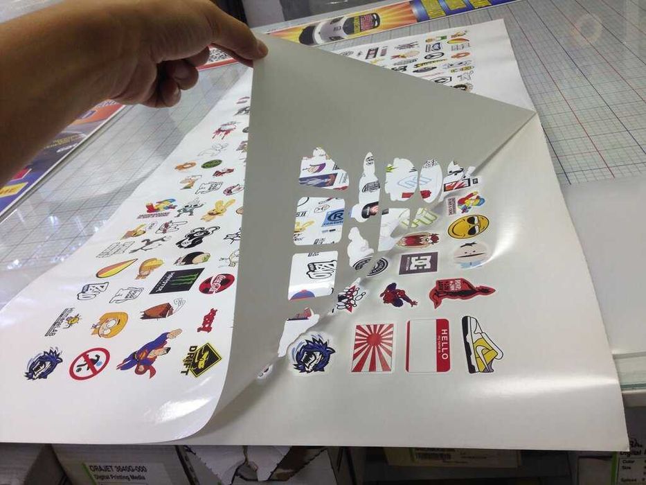 Стикеры, наклейки с контурной резкой 32*50