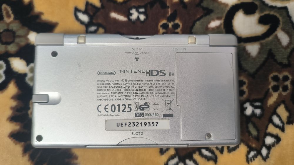 Nintendo Ds Lite+Husă+Încărcător+10 jocuri ds+2 jocuri gba