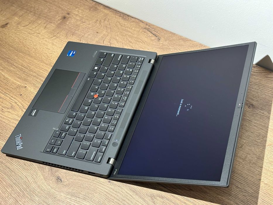 Lenovo ThinkPad P14s Gen4 14" 2.8K OLED i7-1370P 64GB NVIDIA A500 1TB