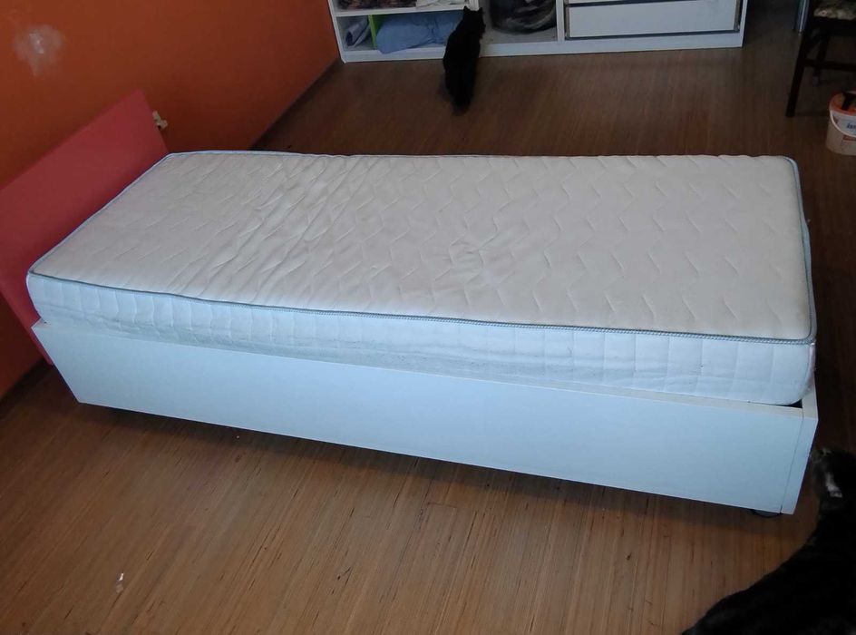 Детско легло с 3 чекмеджета, матрак и протектор