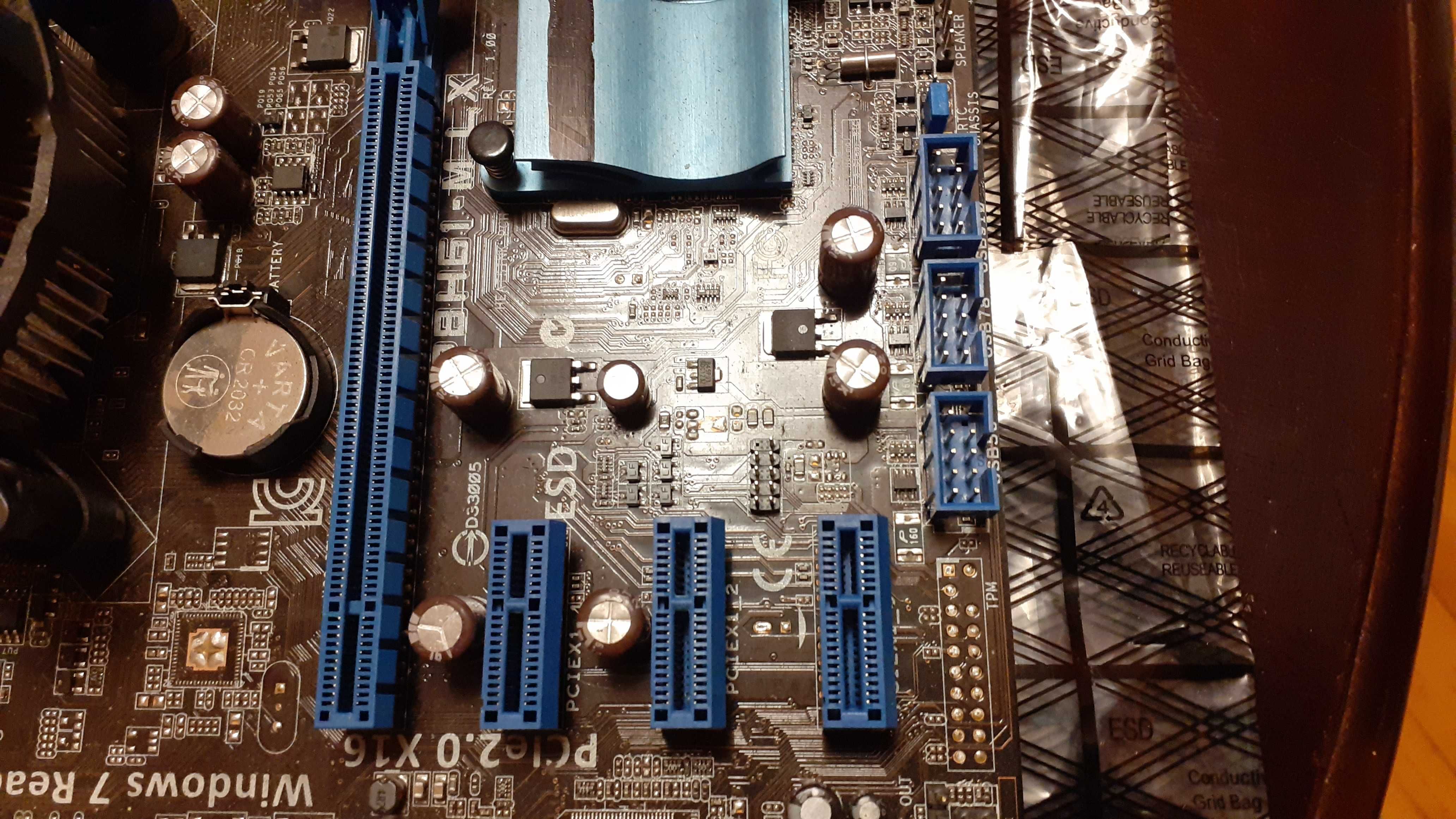 Дънна платка Asus H61 + CPU s.1155 + RAM 4gb