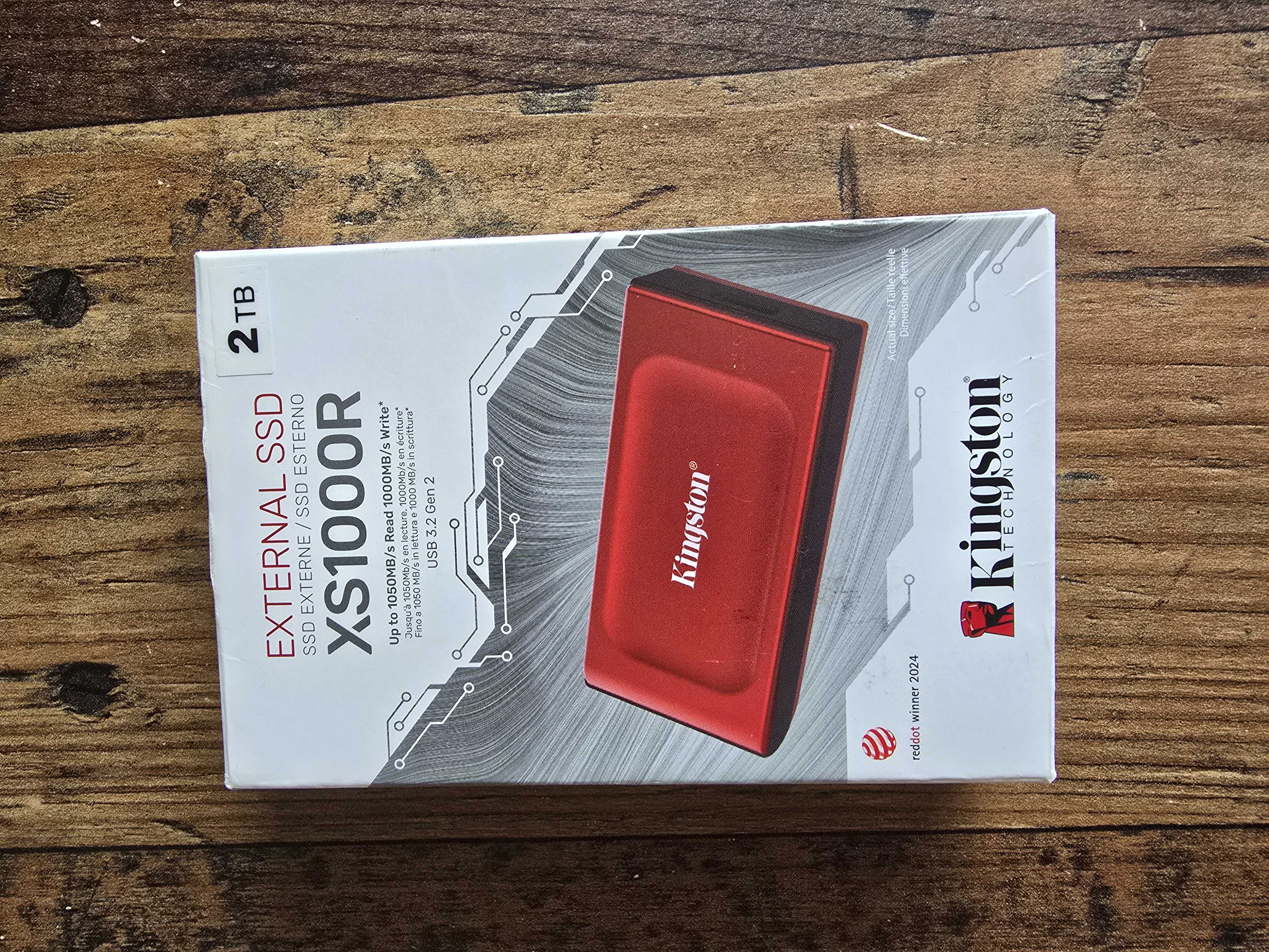 Външен SSD Kingston XS1000R, 2TB, До 1000 MB/s, USB 3.2 Gen 2, Червен