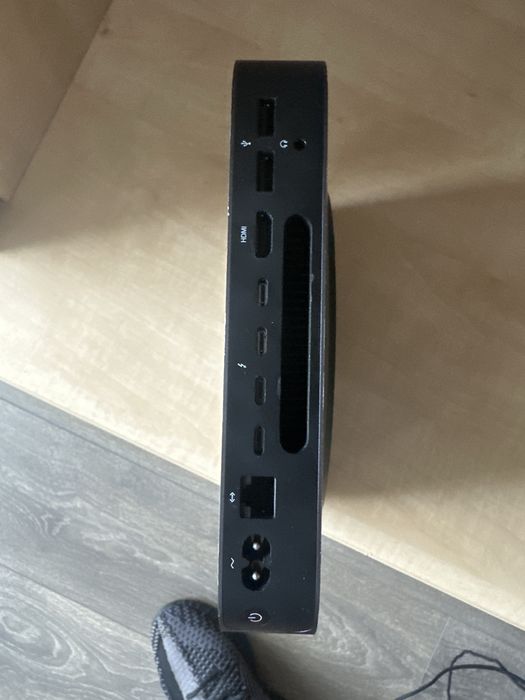 Mac mini 2018 /procesor Qoad-Core intel 3,6 GHz Core i3