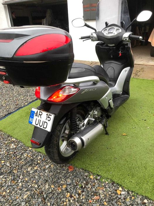 Vand scuter Yamaha X-City 250
