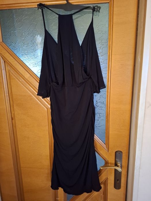 Rochie neagră ocazie