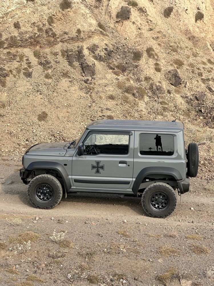 Suzuki jimny 2023