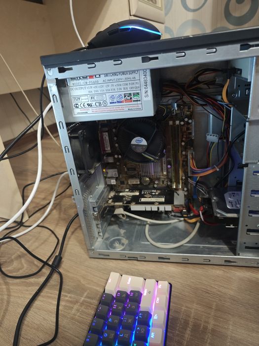 Компьютер с монитором