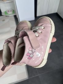 Детски розови обувки кецове H&M N23